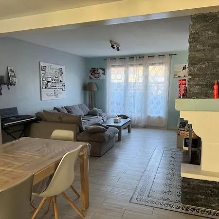 Belle Maison Quartier Calme Holiday home Saint-Rogatien
